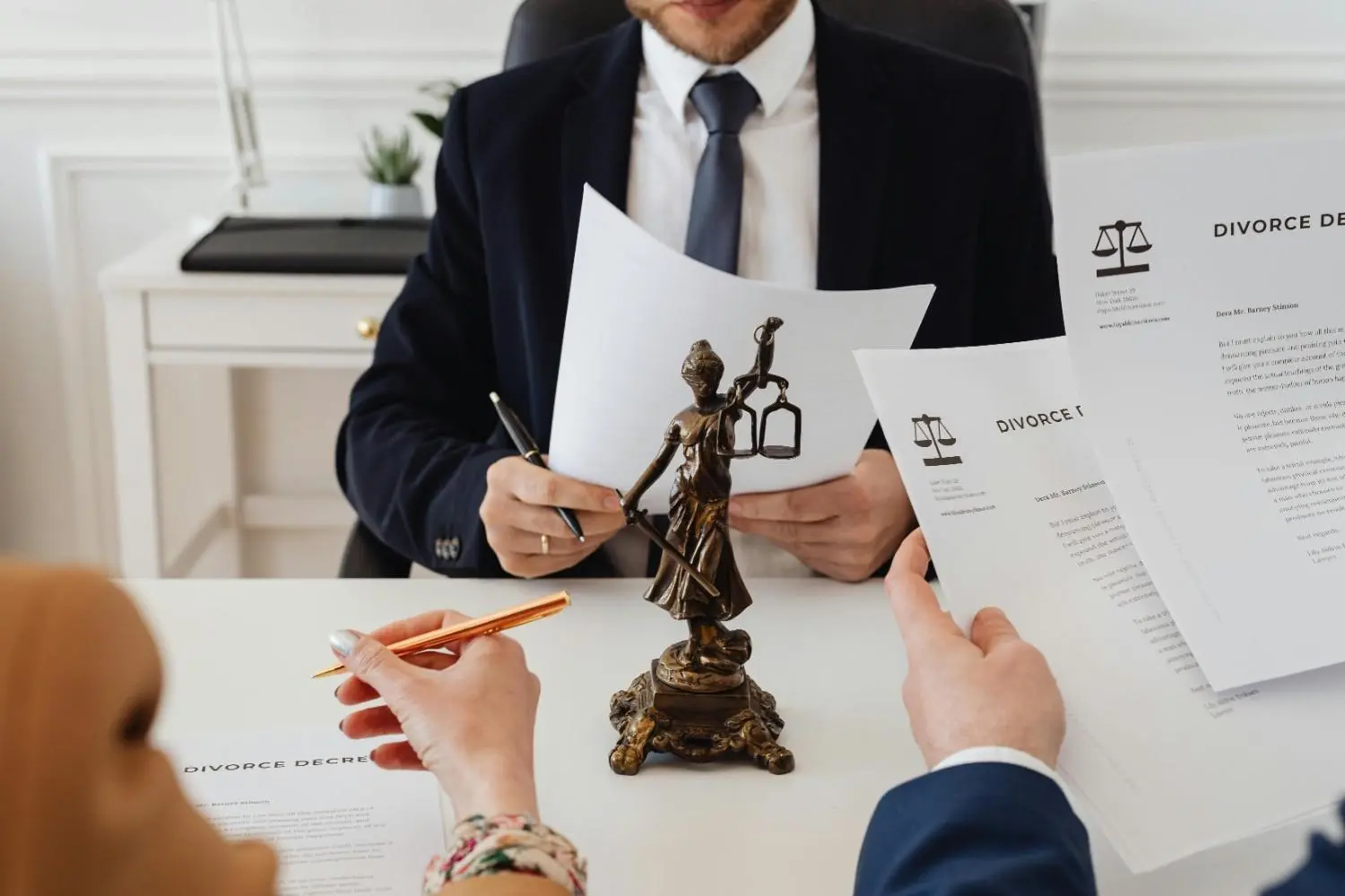Best 7 Debt Collection Lawyers In The UAE 