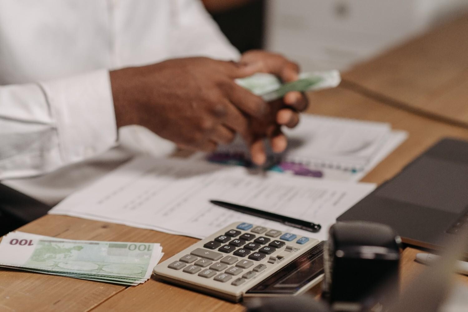Instant Debt Management in UAE: Legal Debt Recovery, Settlement and Court Action